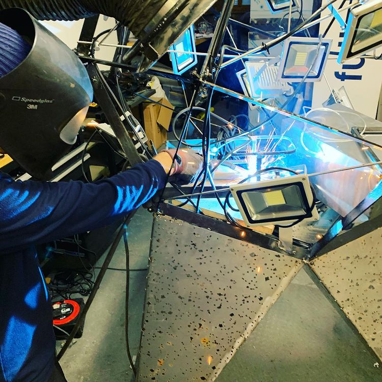 Nova - Giant Star light sculpture making